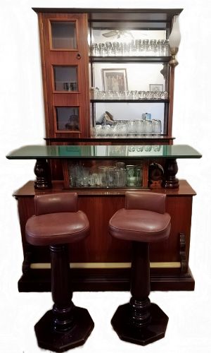 Cantina De Madera Con Vitrina Y Dos Bancos Precio 9000